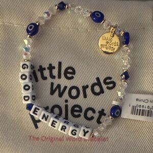 NWT Little Words Size Small Blue and White Beaded Bracelet